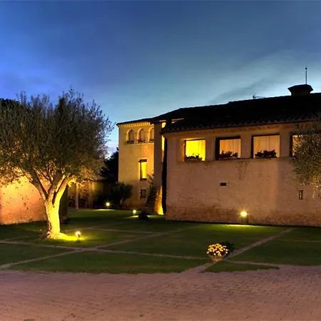 Villa Luxuriously Restored Near Girona In The Heart Of Catalunya *