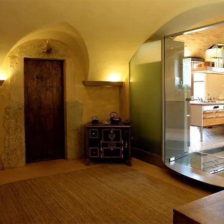 Villa Luxuriously Restored Near Girona In The Heart Of Catalunya