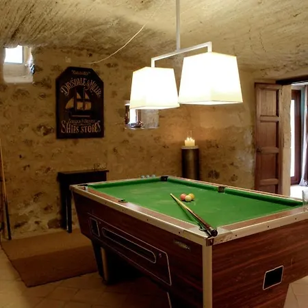 Luxuriously Restored Near Girona In The Heart Of Catalunya Villa *